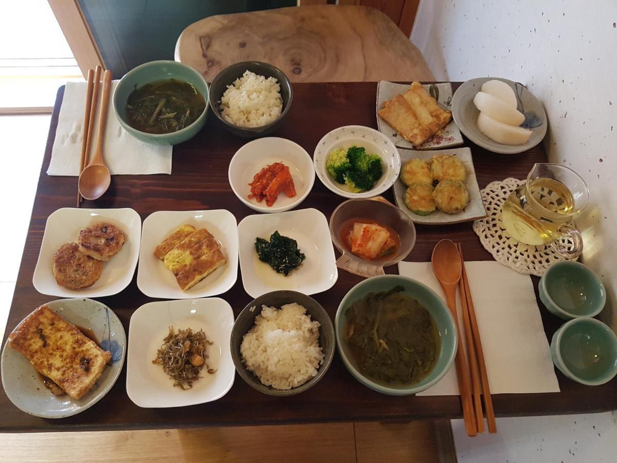 Hotel Siwoowadang à Gyeongju Extérieur photo