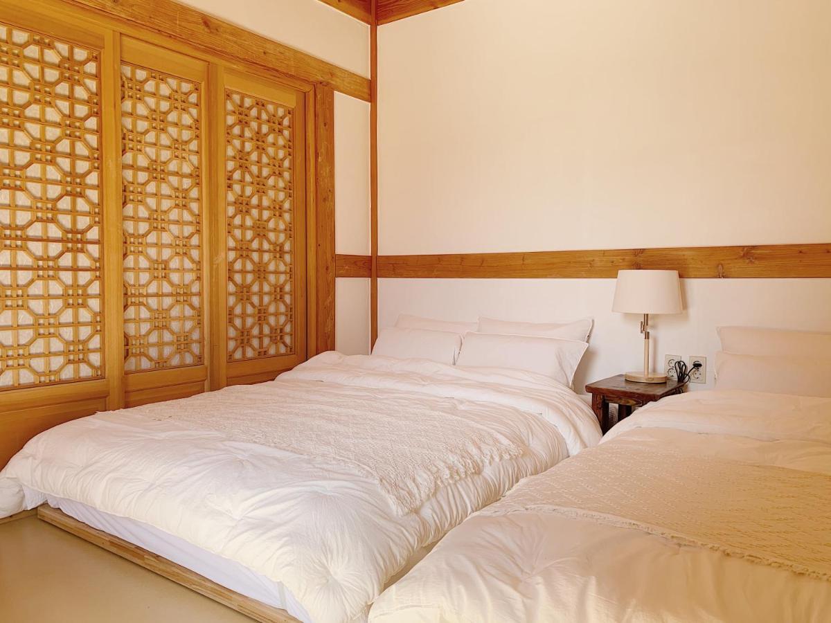 Hotel Siwoowadang à Gyeongju Extérieur photo